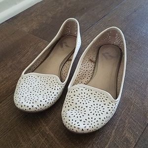 Report shoes. Size 6